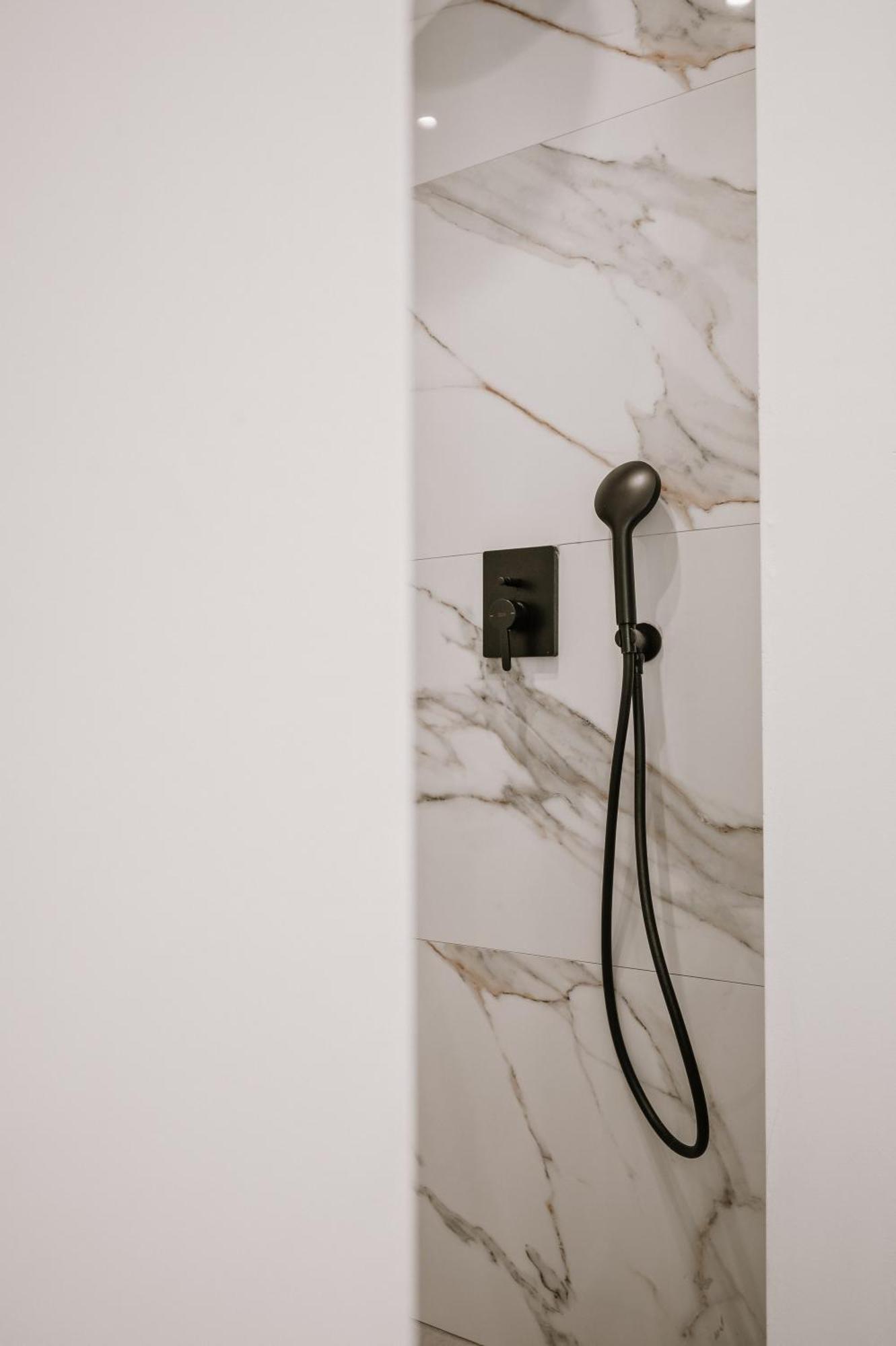 Planis Str Urban Suites By Semavί Heraklion  Exterior photo